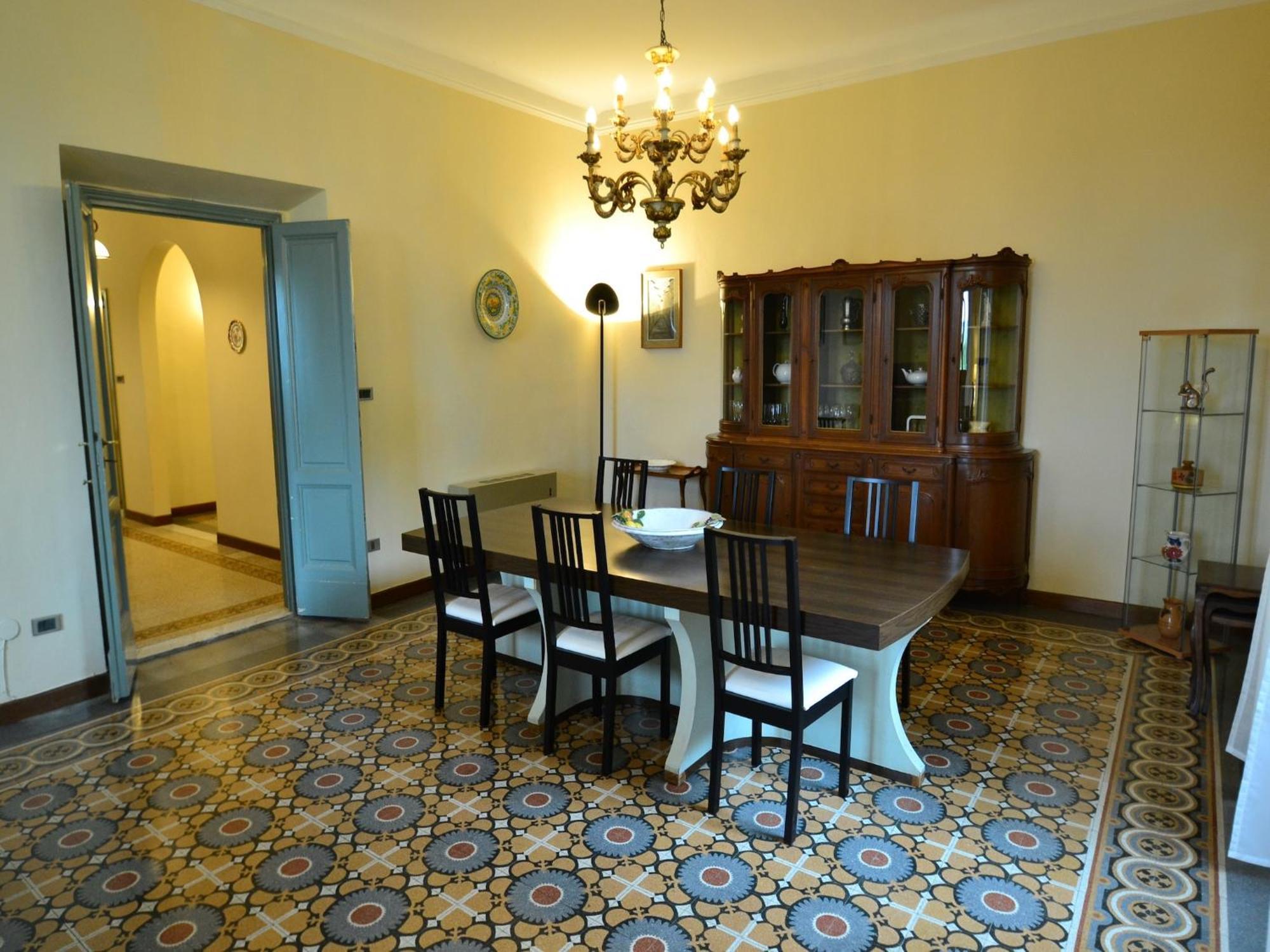 Lovely Holiday Home In Montefiridolfi With Hill View Exterior photo