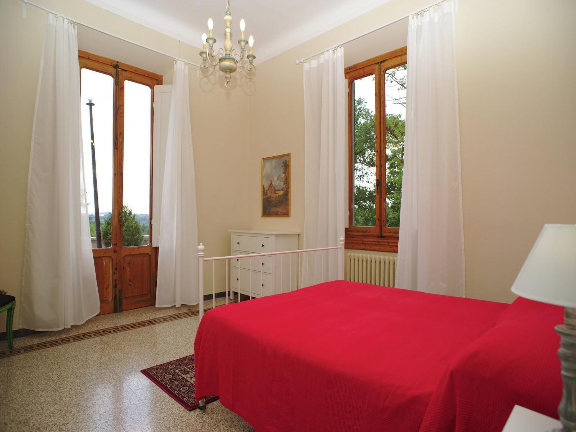 Lovely Holiday Home In Montefiridolfi With Hill View Exterior photo