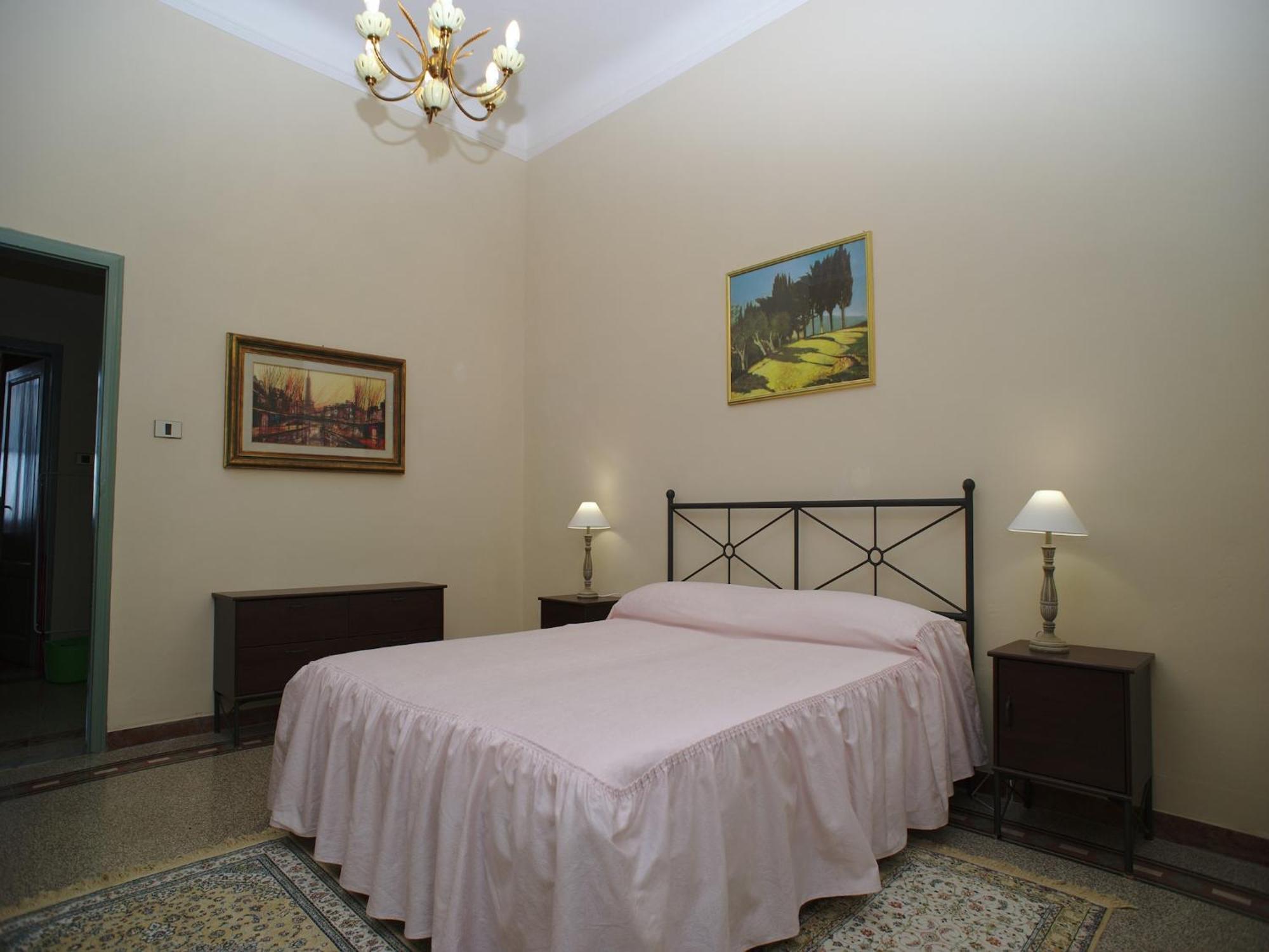 Lovely Holiday Home In Montefiridolfi With Hill View Exterior photo